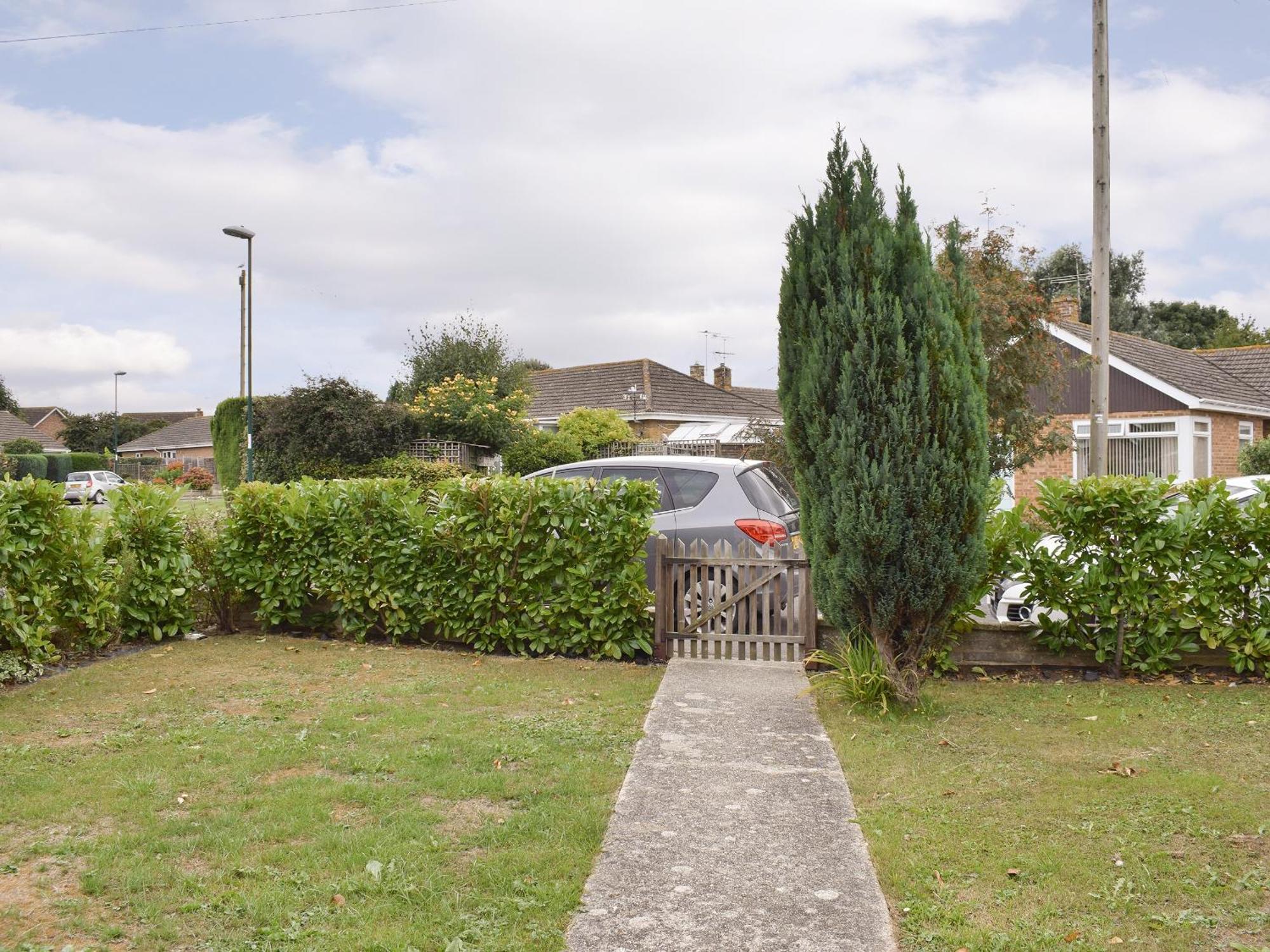 Little London Villa Bognor Regis Exterior photo